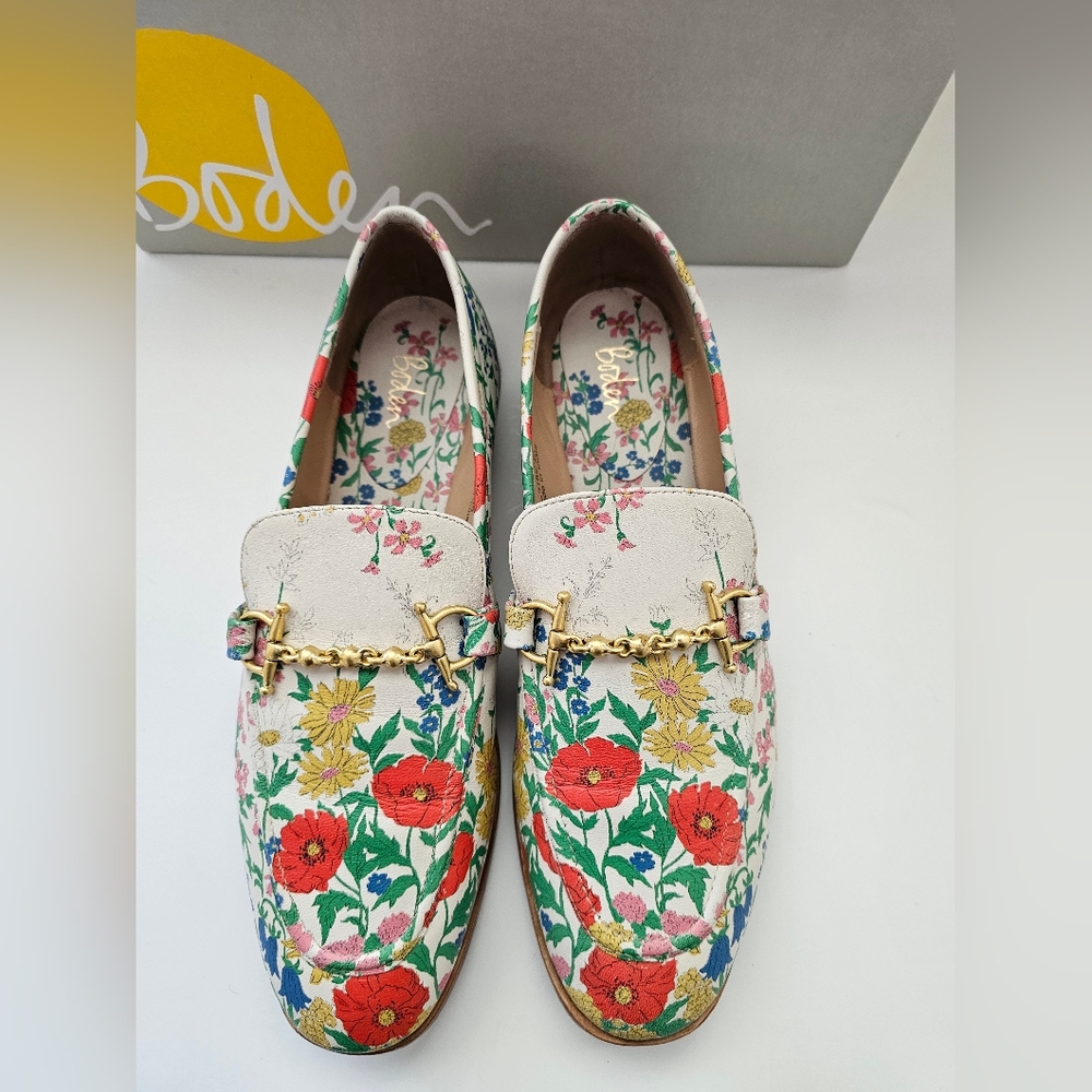 Boden White and Red Poppy floral loafers Size 40 - Picture 5 of 10